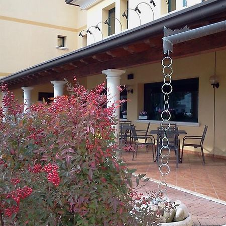 Albergo Al Portico Azzano Decimo Luaran gambar