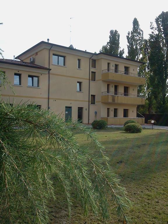 Albergo Al Portico Azzano Decimo Luaran gambar