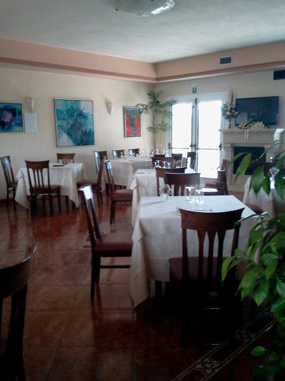 Albergo Al Portico Azzano Decimo Luaran gambar
