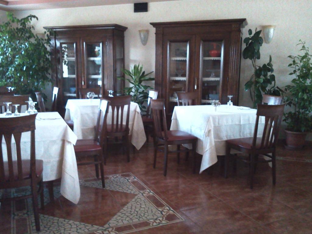 Albergo Al Portico Azzano Decimo Luaran gambar