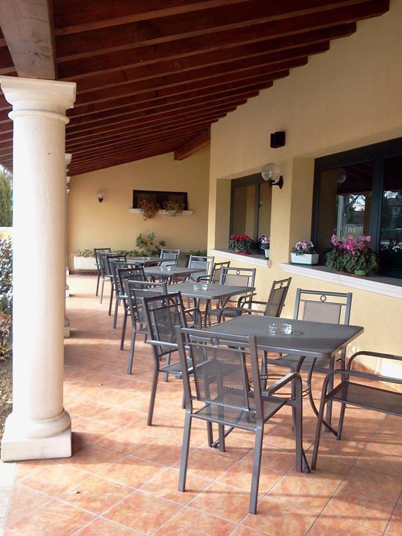 Albergo Al Portico Azzano Decimo Luaran gambar